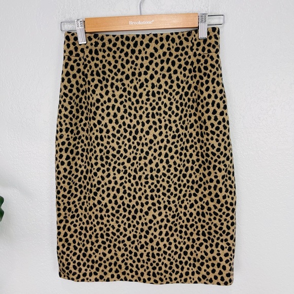 AKRIS Wool Brown Leopard High Waist Pencil Skirt - Picture 2 of 6